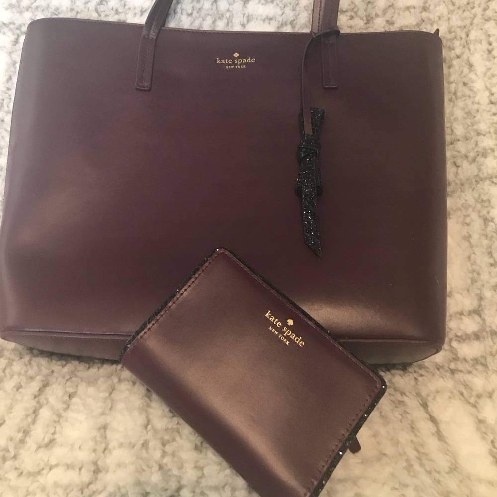 Kate spade burgundy purse and wallet set